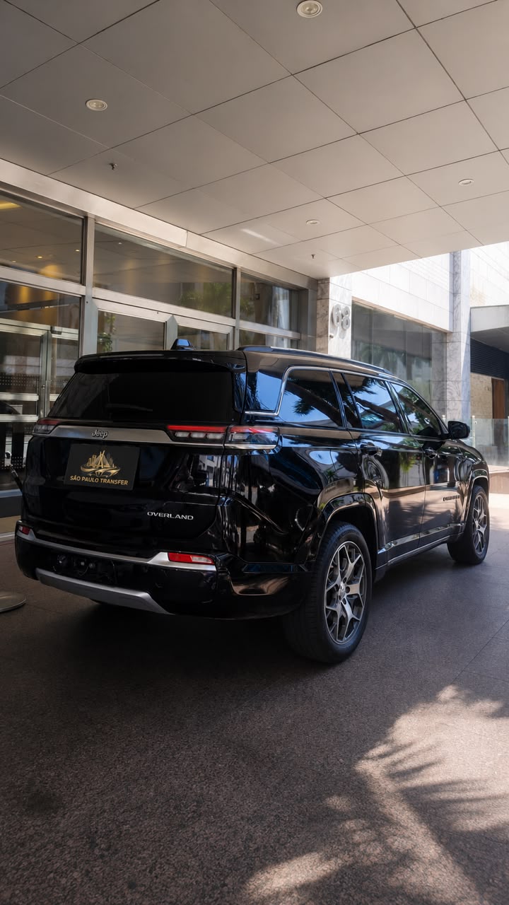 SUV Jeep Commander preto